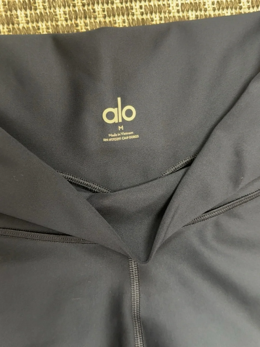 Alo Yoga Airlift Energy Short in Navy